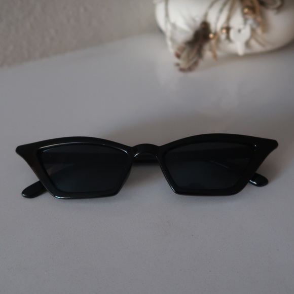 Vintage Retro Black Sunglasses Unisex Futuristic - Picture 2 of 7